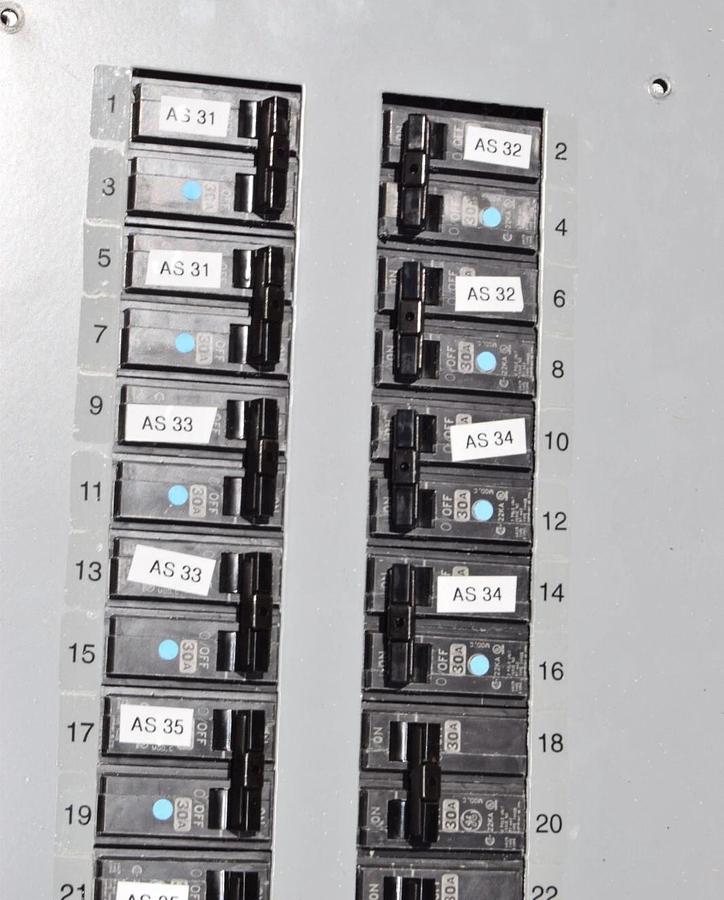 Used General Electric GE A-Series II Panelboard Panel AQF3424JBX 400A 208y/120 3ph 4w
