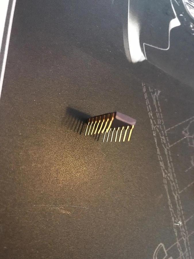 Used Silicon VQ7254P Chip Eprom Gold (1pc)