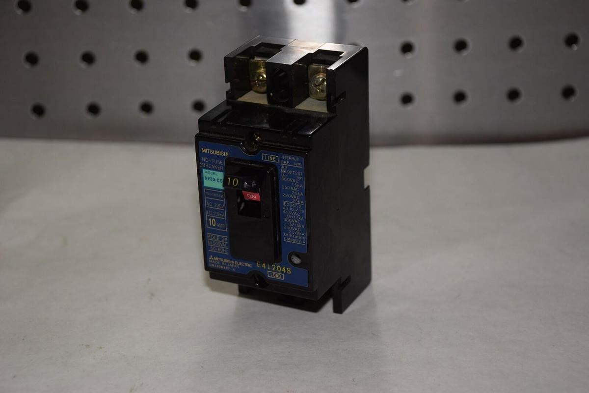 Used MITSUBHISI NF30-CS NF30CS 10A 2 POLE 500VAC 50-60Hz CIRCUIT BREAKER