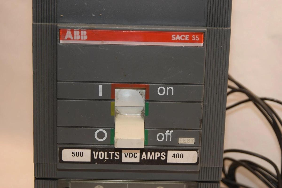 Used ABB 2P Circuit Breaker SACE S5 S5N 600Vac 500Vdc 400A 400 Amps 400 A ZZ-6725