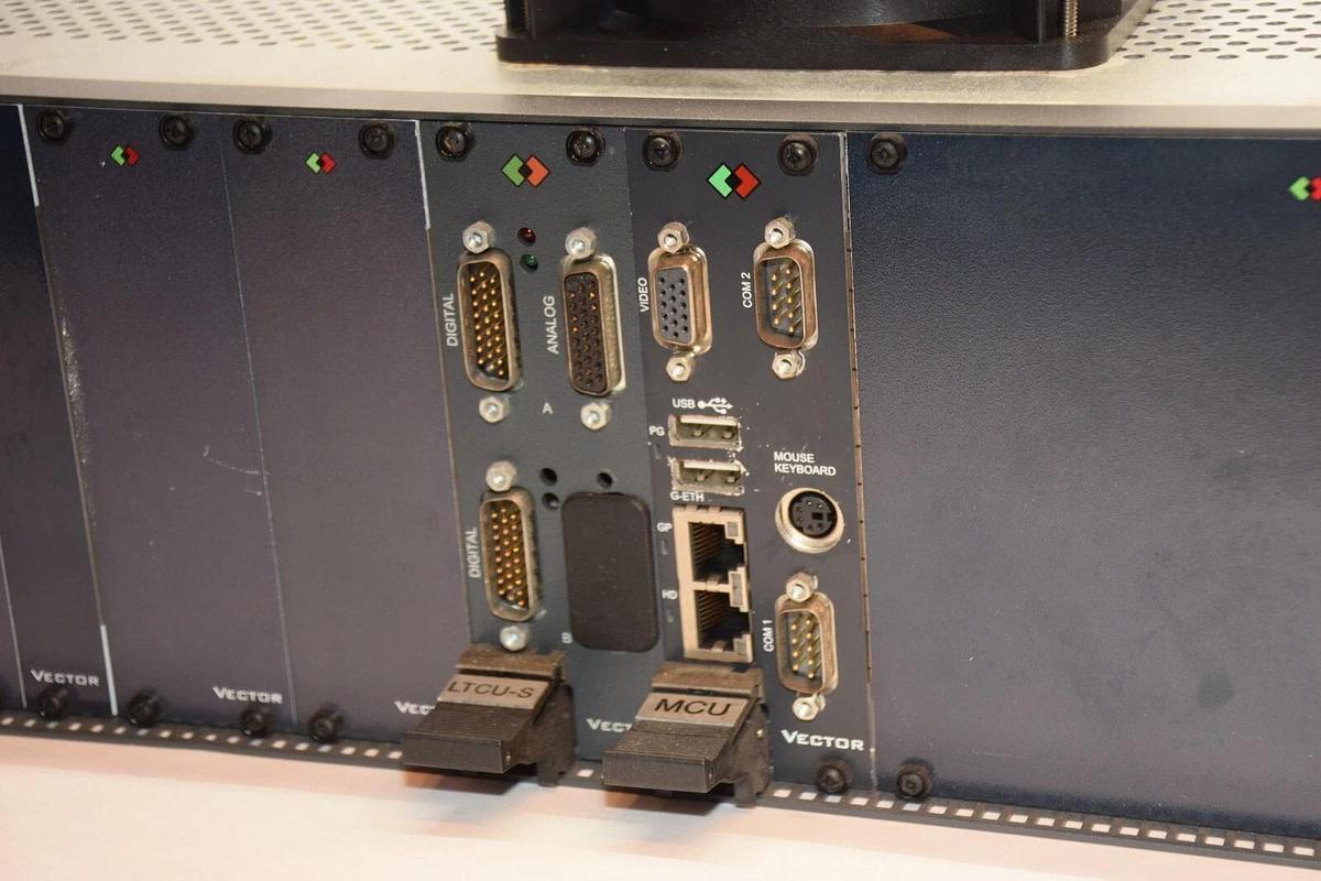 Used USON / VECTOR 51999 99-264Vac 47-66Hz 150W Mount Rack With Power Supply