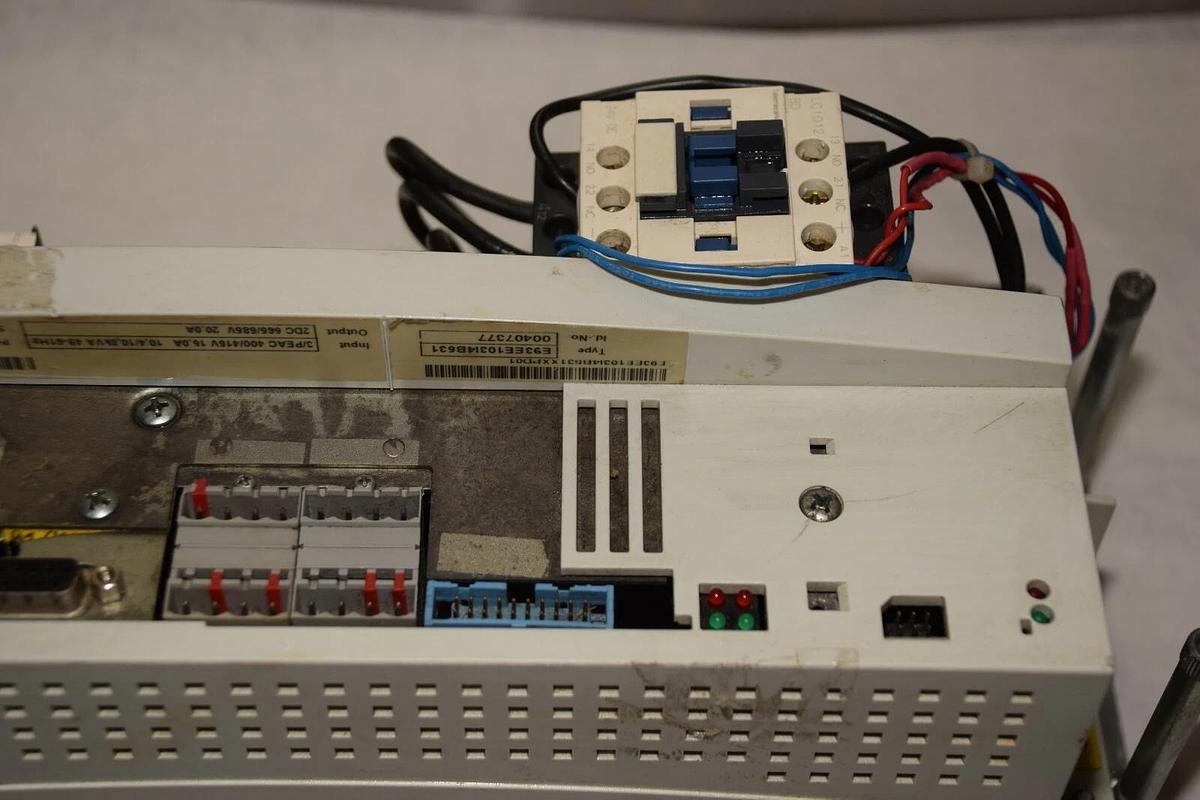 Used Lenze KUKA Servo-Drive  E93EE103I4B531 00-107-300