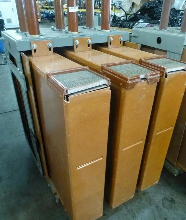 Used GE MAGNE-BLAST AM-13.8-750-6C Circuit Breaker 1200A 15KV 1200 Amp 1200Amp