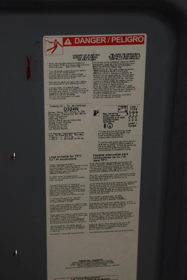 (NEW) SQUARE D D324N 200A 200 Amp Ser F01 General Duty Safety Switch