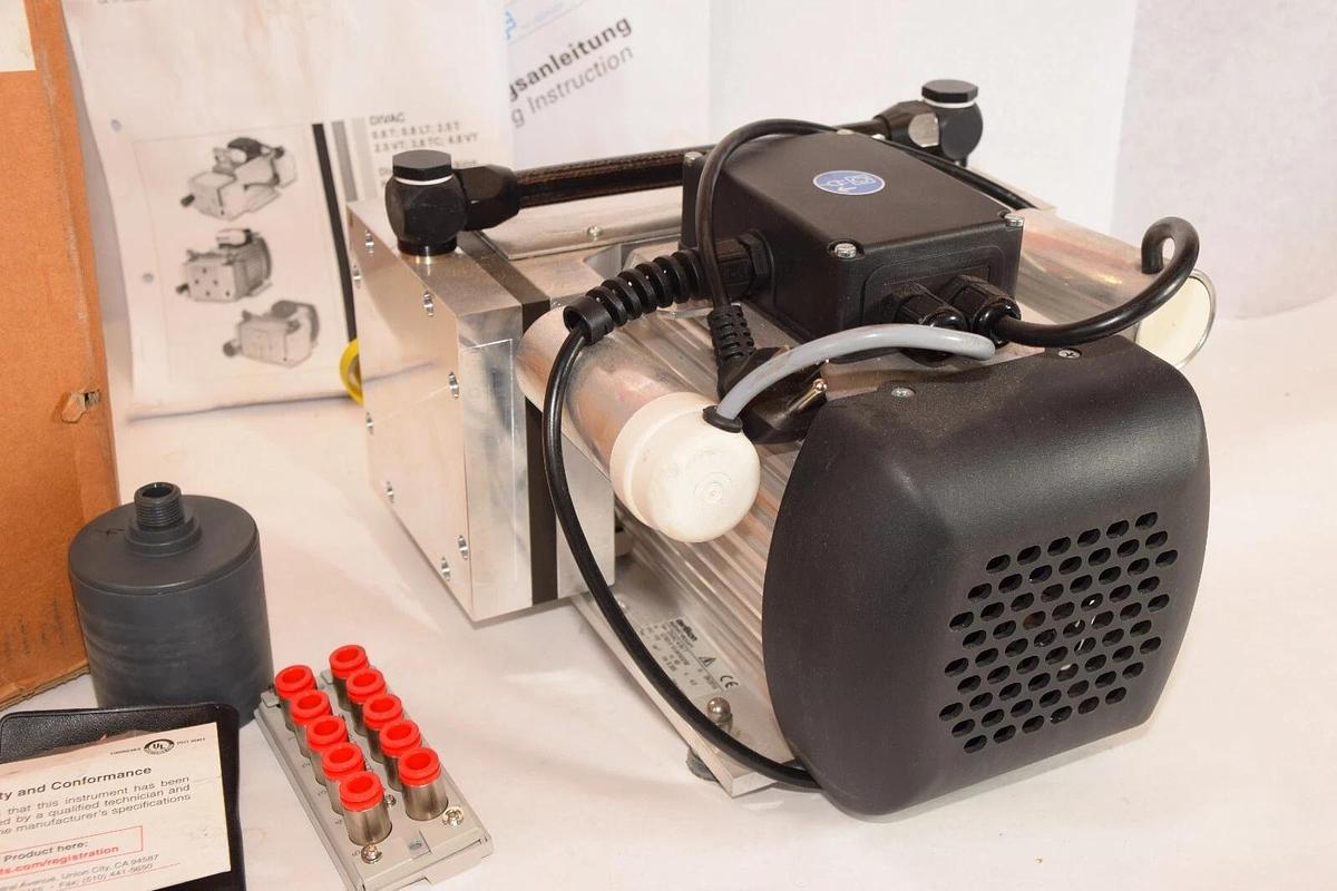 Leybold Oerlikon Vacuum Pump 12793 DIVAC 4.8VT 1279301004163258 115v .305kW *NEW