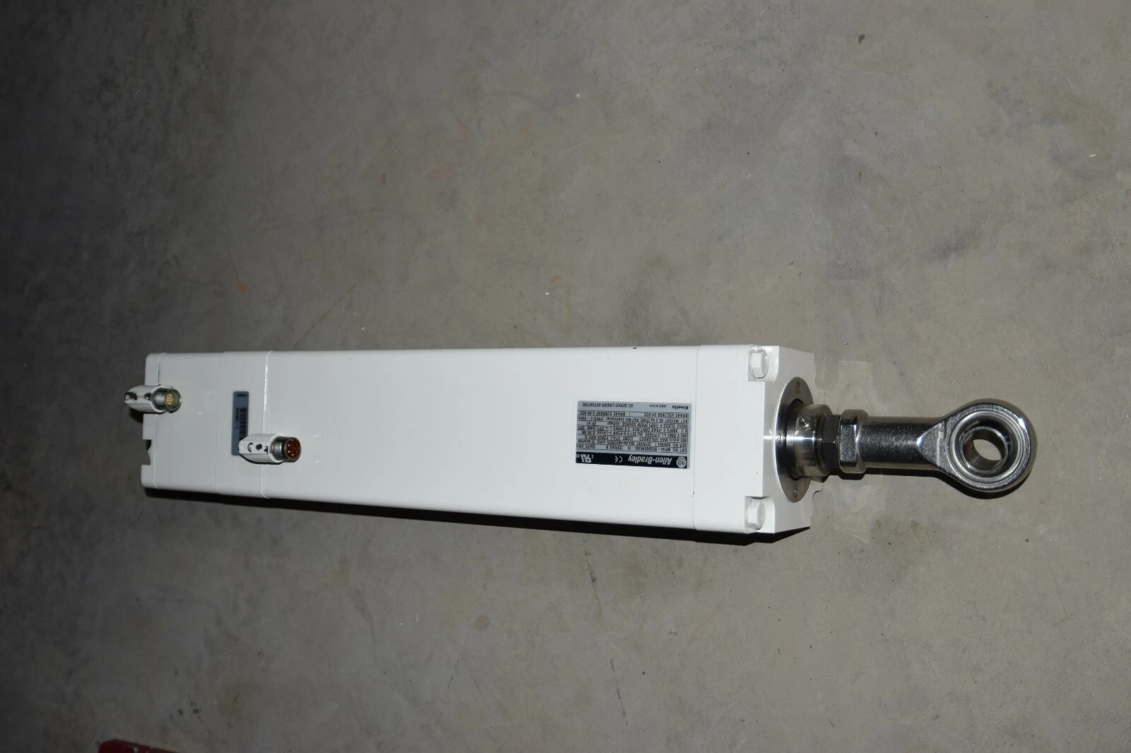 (New) Allen Bradley AC Servo Linear Actuator MPAI-B5300EM34C-W 460V