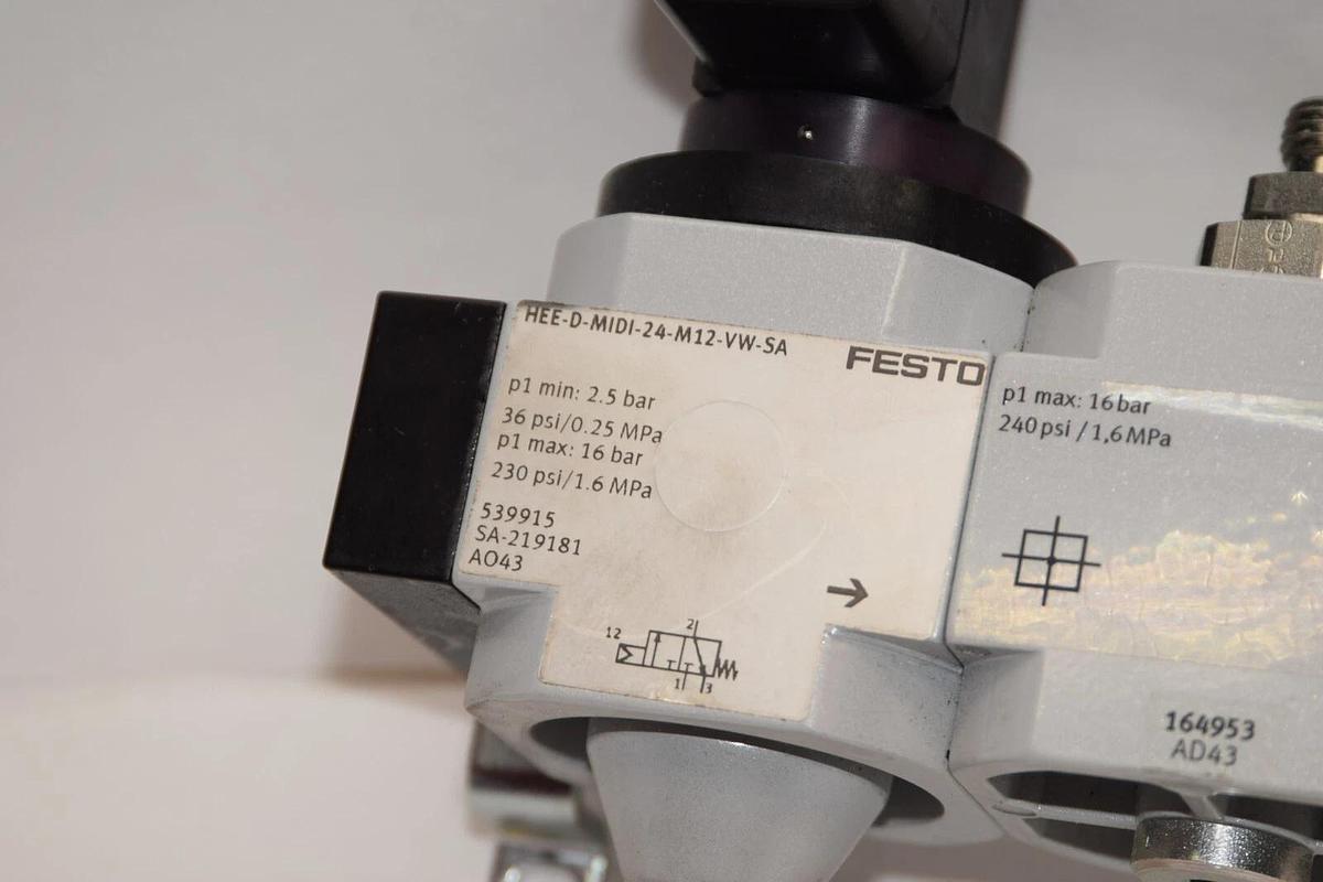 Used FESTO HEE-D-MIDI-24-M12-VW-SA 539915 SA-219181 On/Off Valve