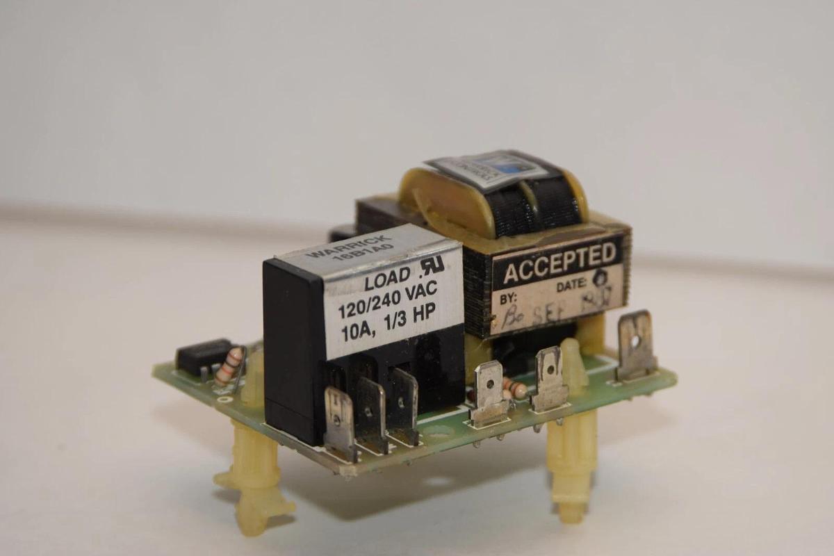 Used WARRICK CONTROLS 16B1A0 Circuit Board