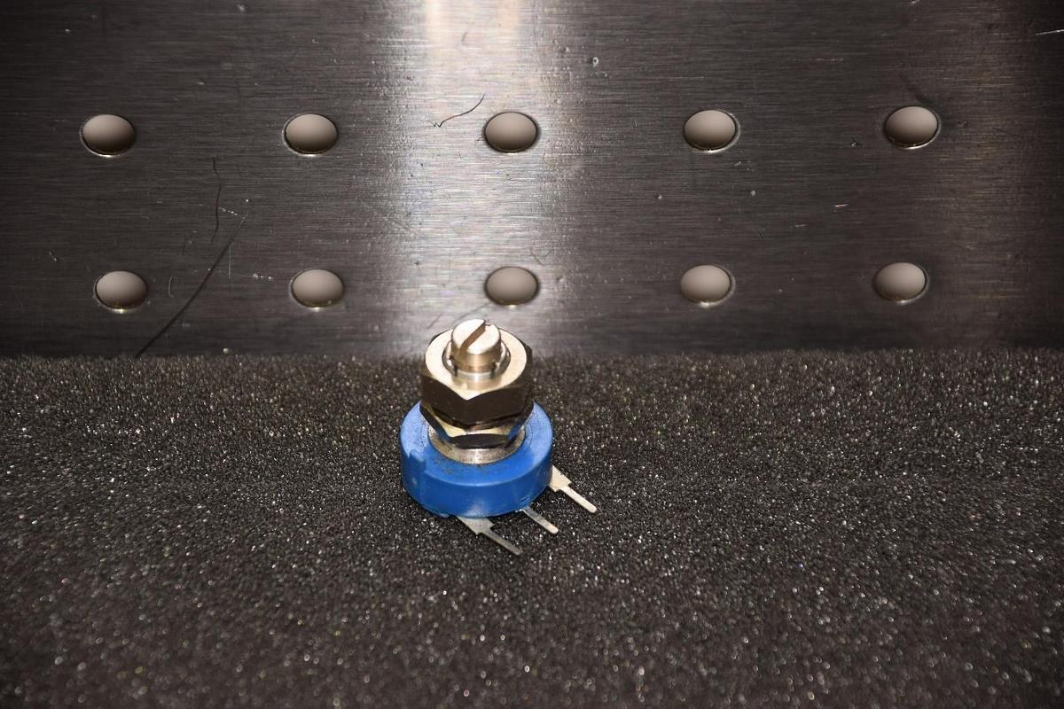 BOURNS 3852B-206-104A 100K AD8850X POTENTIOMETER NEW