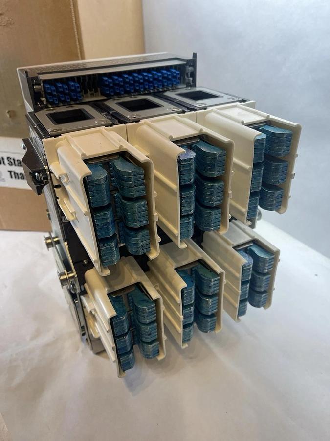 (New) Eaton Power Defense NYR6083W Insulated Case Circuit Breaker 800 Amp  800A