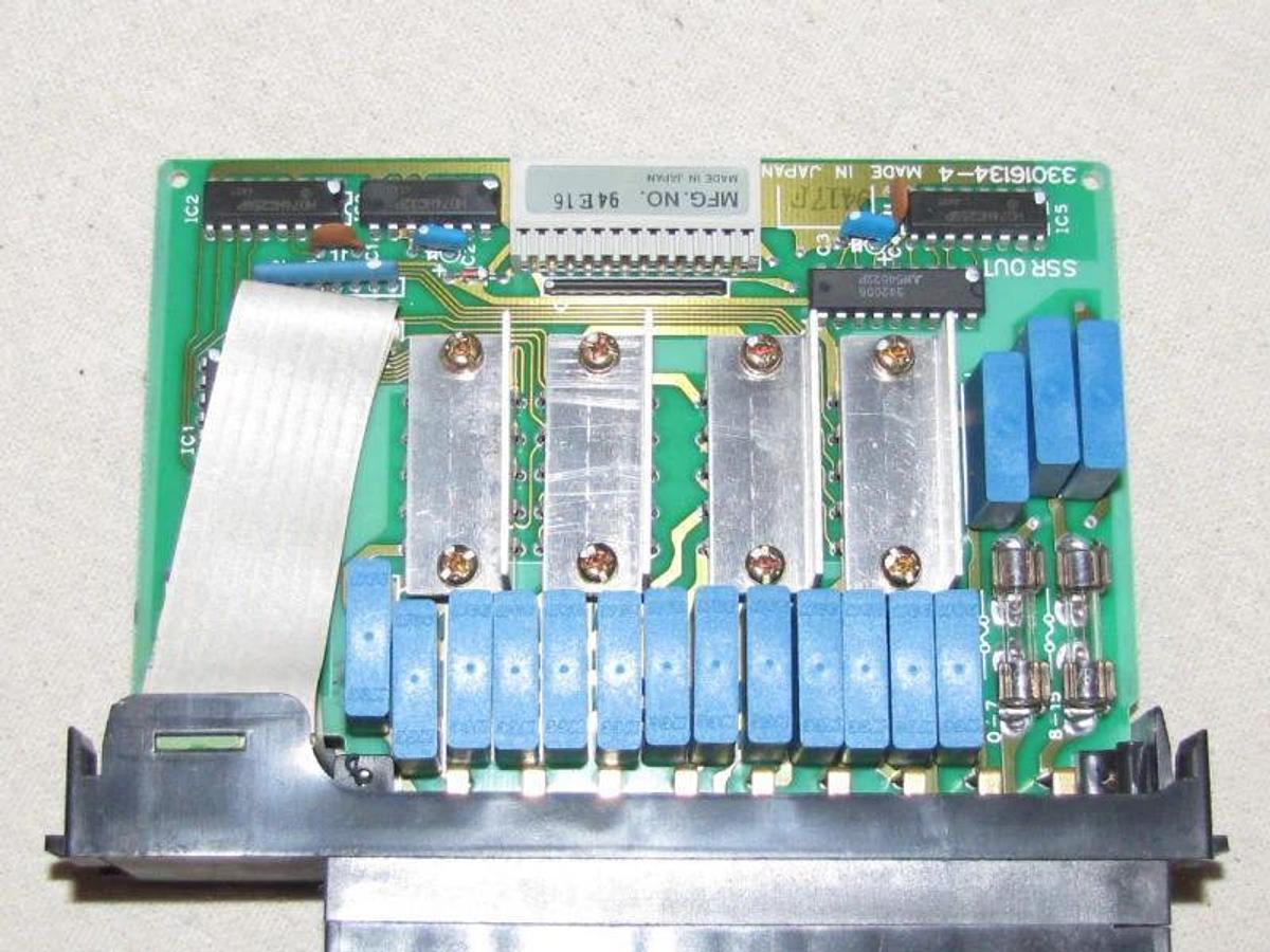 Used RELIANCE PLC AUTOMAX TRIAC 120V OUTPUT MODULE 45C965