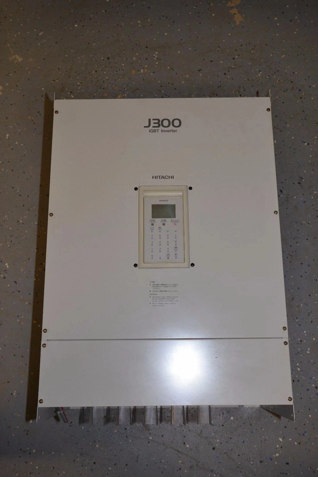 Used HITACHI J300-550HFU 3PH 50/60Hz 380/460V 75HP IGBT Inverter Drive J3U-550H L