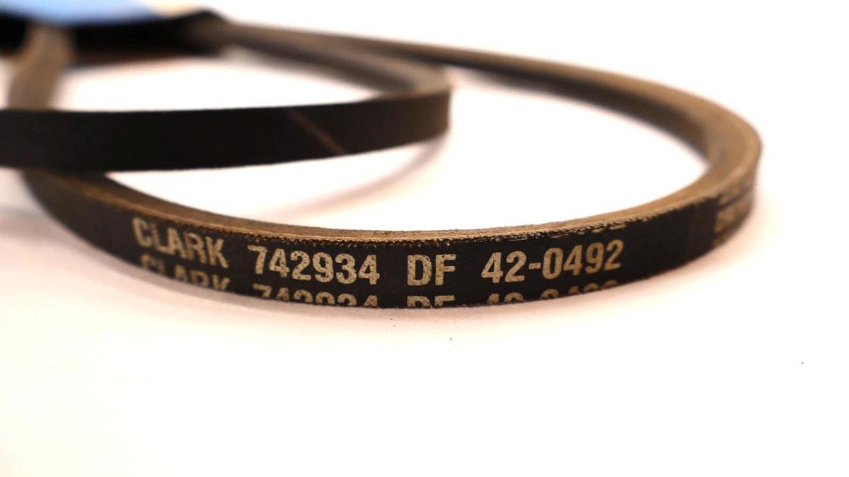 (NEW) CLARK 742934 , DF 42-0492 Fan V-Belt OEM USA