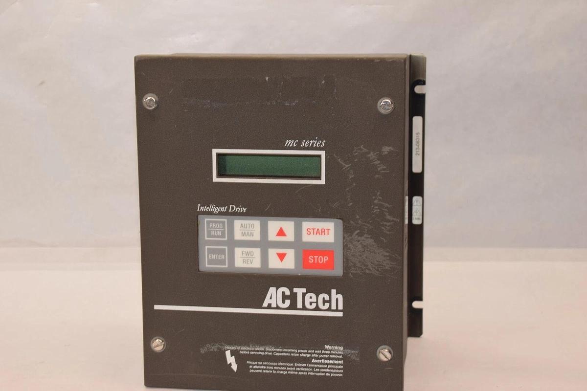 AC TECH M1410CH 400/480V 3 Phase 2.8/2.4A 1hp .75kw Intelligent Drive *Refurb*