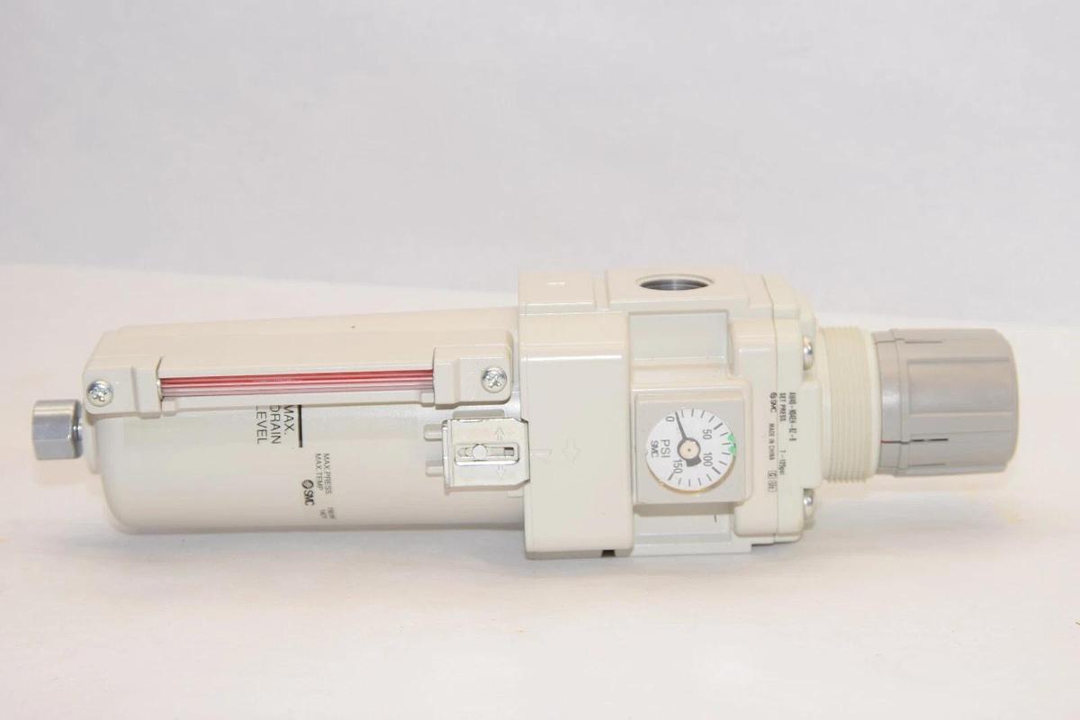 (NEW) SMC AW40-N04EH-8Z-B 7-125psi Filter / Regulator W/Retainer Nut