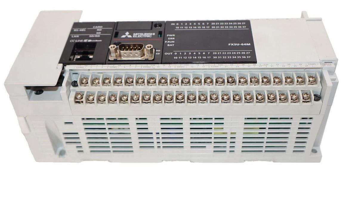 Used Mitsubishi Electric FX5U-64MT/ES FX5U-64M 100-240Vac Programmable Controller
