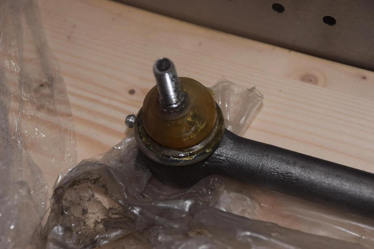 Used Rare Parts 64-66 Mustang Center Link Steering Suspension Drag Link, RP25764