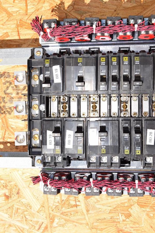 Used Square D 42 pole 225A Max NQM Panelboard Interior NQM442L2CGSNL 240v 225 Amp 3ph