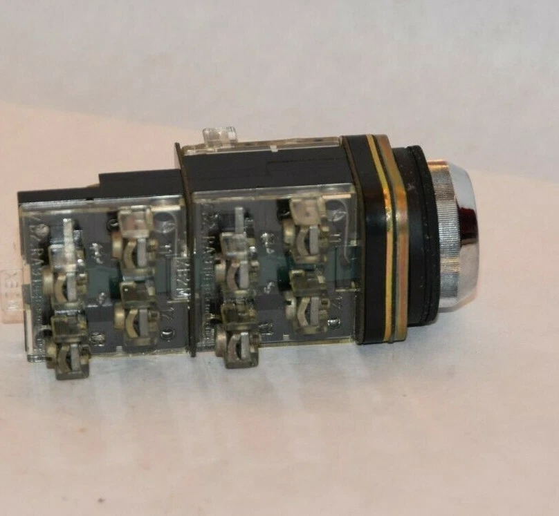 (NEW) TELEMECANIQUE XB2-MA 43 XB2MA43 Red Push Button