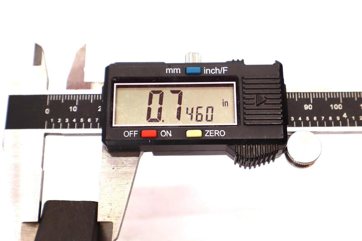 Southern 43 , 3/4" x 1-1/2" , 1.2450" x 0.4965" Carbon Brush (New)