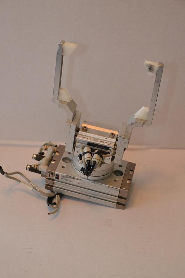 Used SMC Valve Rotary Actuator MSQB20HX-F9NL-X65 MSQB20HXF9NLX65  MHL2-100-X28