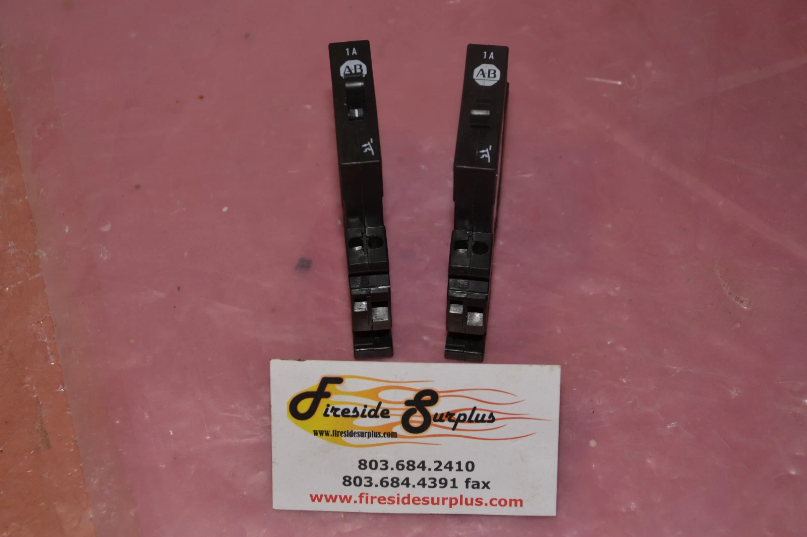 Used (LOT OF 2) ALLEN BRADLEY CIRCUIT BREAKER 1492-GS1G010 SER. A 1 A 1A AMP