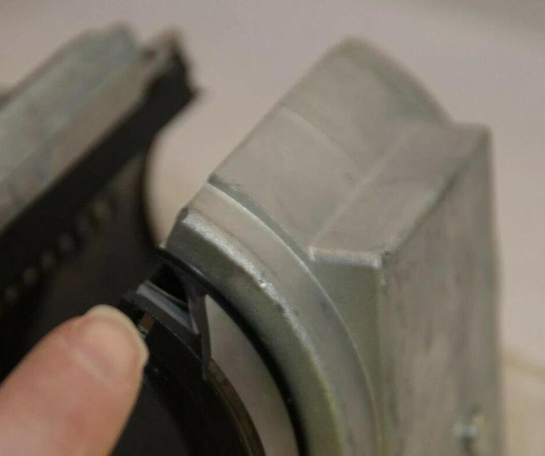 (NEW) INA KGB050-PP-AS Linear Bearing *Chip*