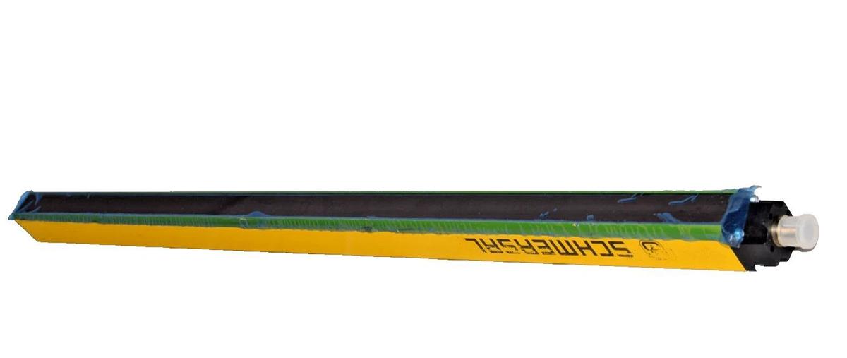 Schmersal Safety Light Curtain SLC440COM-E-0650-14 Emitter (New)