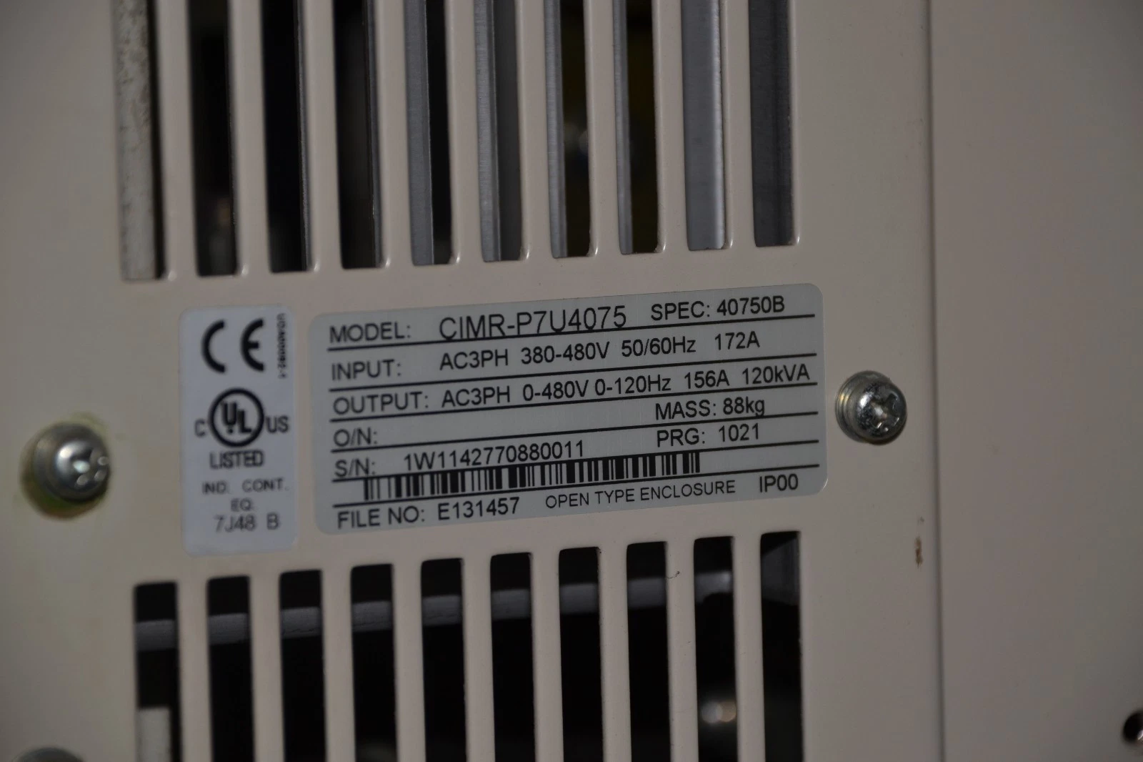 Used Yaskawa Varispeed P7 CIMR-P7U4075 125 HP 480V 156A AC VS Drive CIMRP7U4075 125HP