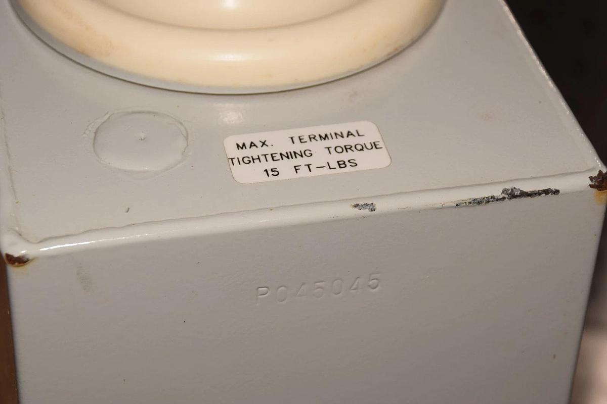 Used GE Capacitor, 17L 1000TH, 2000 VDC, 2160 UF, 2160UF, 17 L, W/ liquid DIelektrol