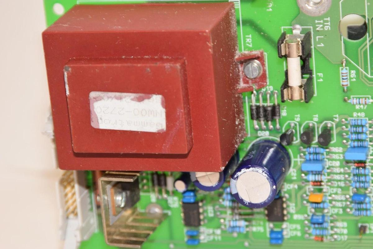 Used NEWAVE SA POWERWARE EXIDE NW4005C NW4005 C GAMMATRON NW00-2720 Circuit Board