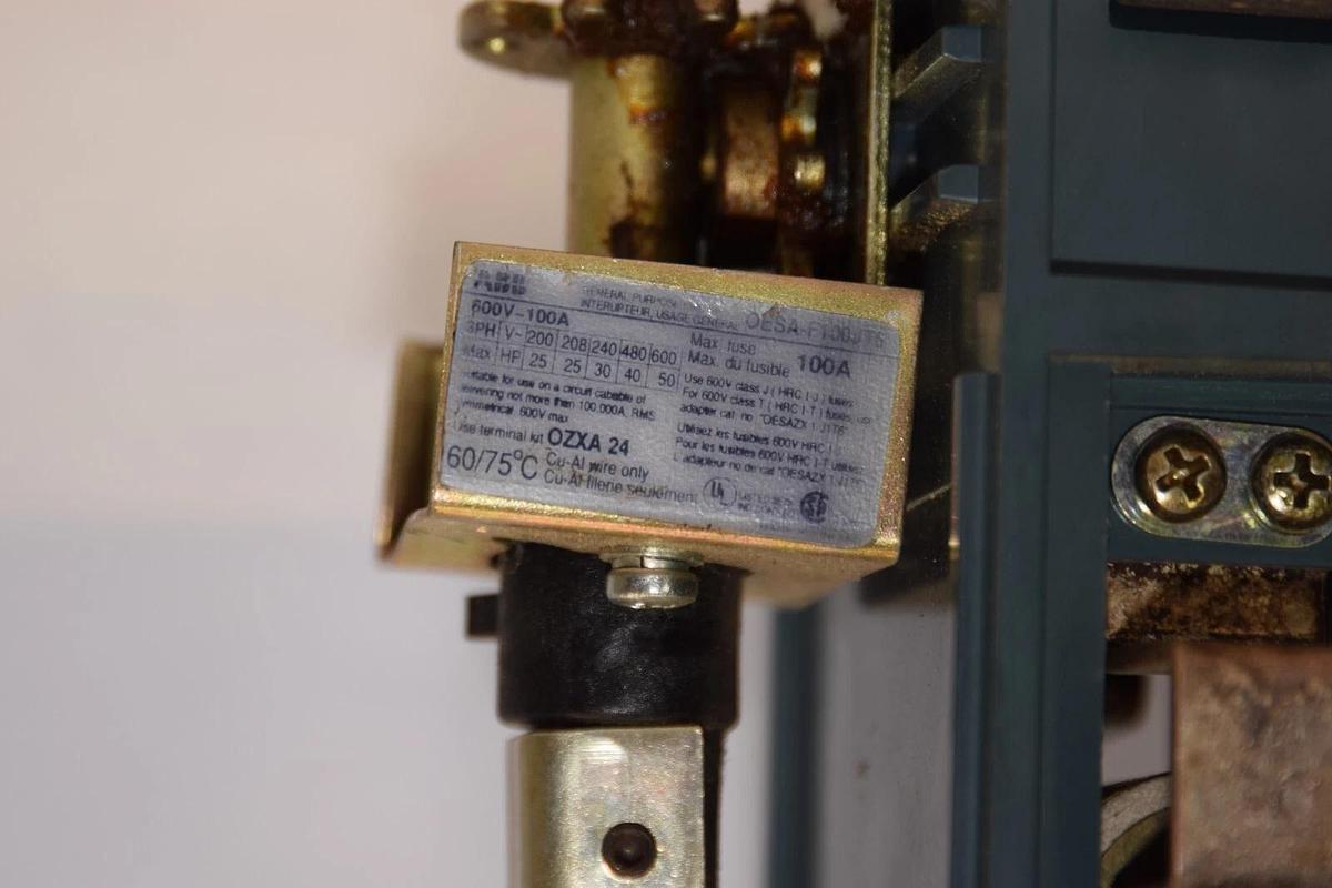 Used ABB OESA-F100JT6 100A 600V 3PH 100 Amp General Purpose Disconnect Switch