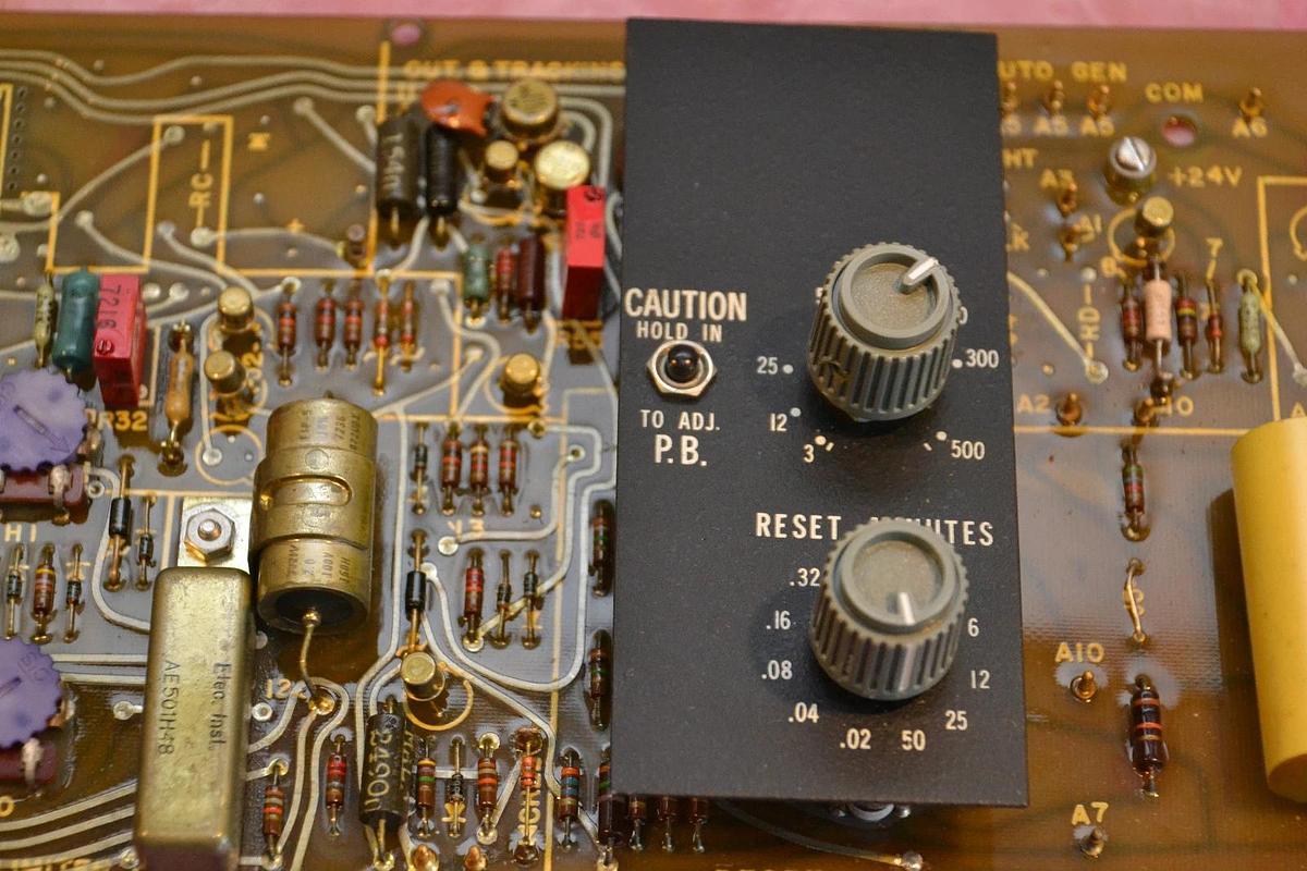 ABB FISHER & PORTER CIRCUIT BOARD CARD 686B217U01 686B217 U01 NEW