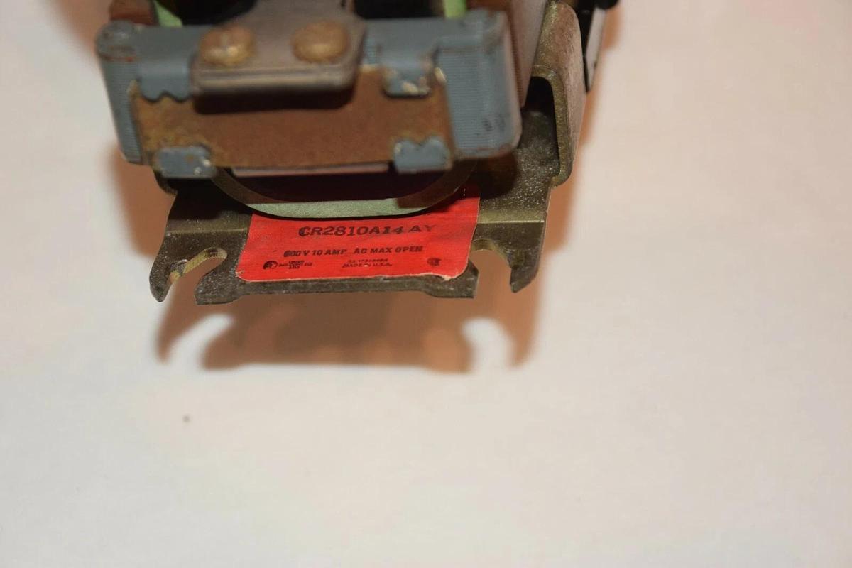 Used GE CR2810A14AY 600V 10A 115V 60Hz COIL LIGHTING CONTACTOR