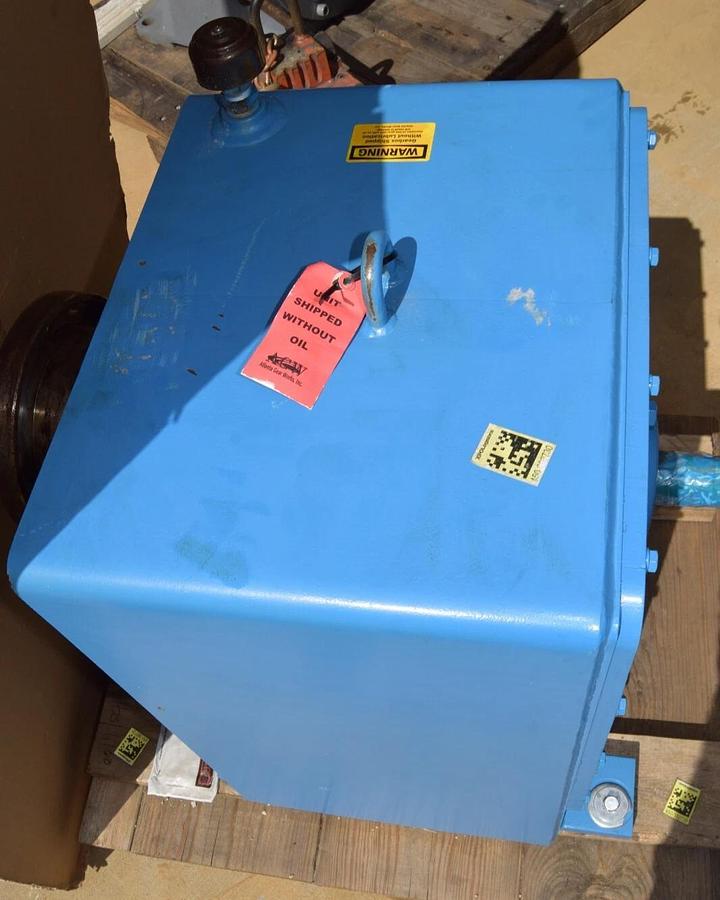 Philadelphia Inline Gearbox Gear Box 8HL2 114hp Ratio: 11.4/1  11.4:1 *Refurb*