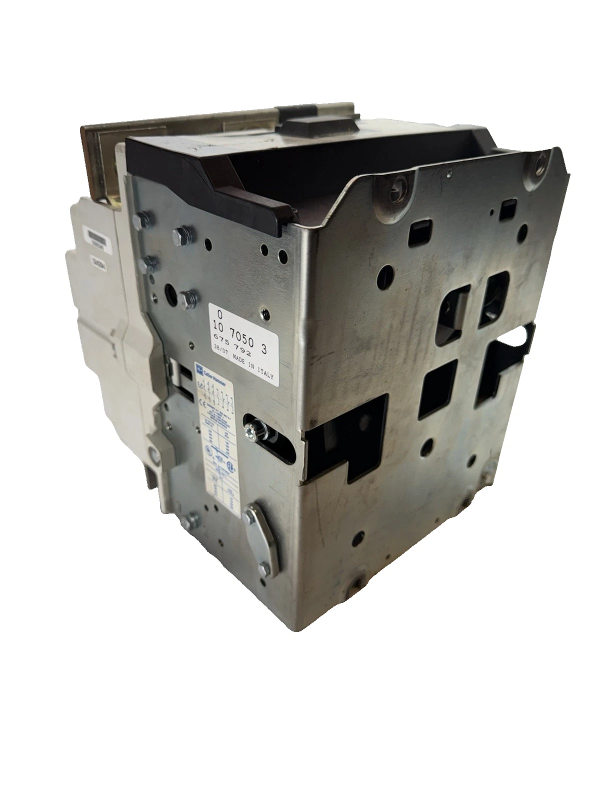 Cutler-Hammer CE15TN3 B1 Magnetic Contactor 600V, 420 Amp 120V coil 420A 1070503