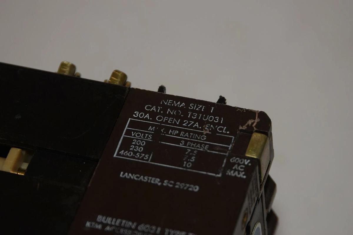 Used JOSLYN CLARK T31U031 Size 1 TB159-1 110-120V 50/60Hz Coil Reversing Contactor