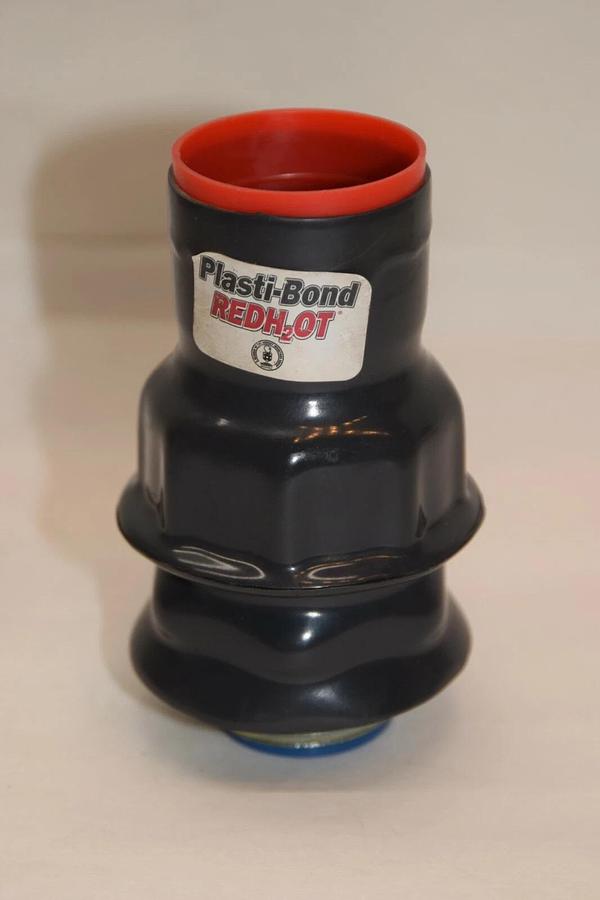 (NEW) PLASTI-BOND Red H2OT 1-1/4" Coated, Liquid Tight, Hub Fitting