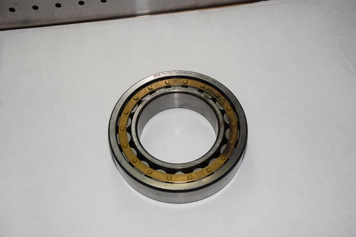 FAG X-LIFE NU2215E.M1 NU2215EM1 CYLINDRICAL ROLLER BEARING NEW