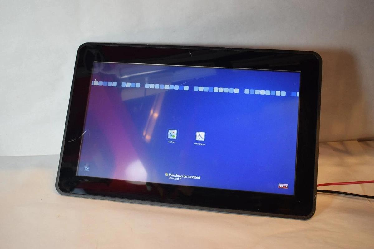 Used ADLINK X4D-3365-199 12V 7A All In One Panel PC  Windows *Scratched Screen*