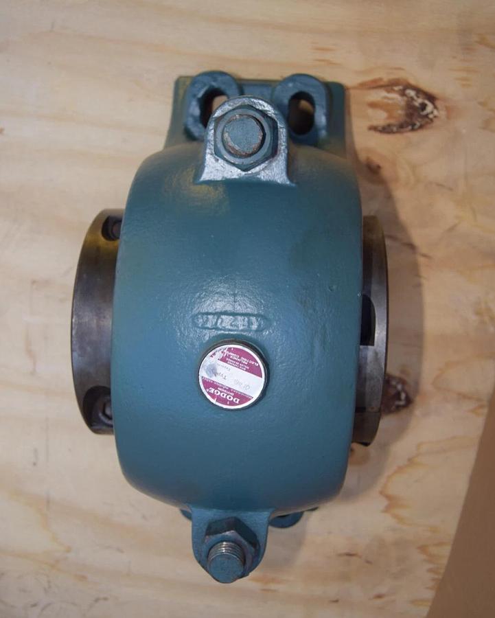 Dodge Reliance 4 Bolt Pillow Block Bearing Housing 4-7/16" 4 7/16 NEW