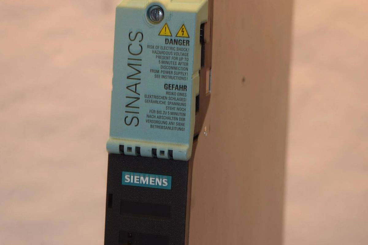 Used Siemens 6SL3130-6AE15-0AB0 Sinamics Ver. E Smart Line Module 8.3A 480V 50/60hz