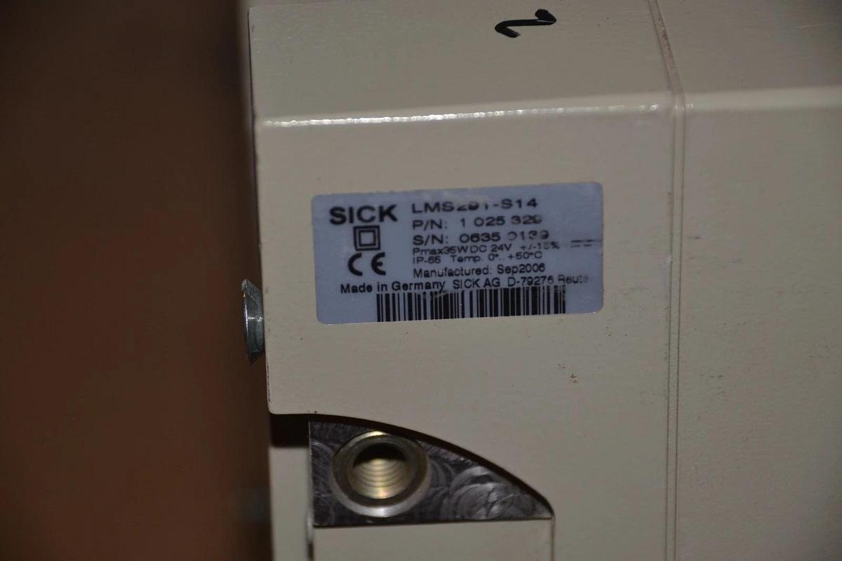 SICK LASER SCANNER LMS291-S14 LMS291 S14 LMS291S14 1 025 329 24vdc (NEW)