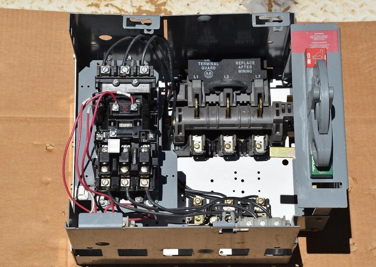 Used ALLEN BRADLEY 2100 MCC Bucket 30 Amp fusible FVC Starter 2102LB-BJBD-17-24R-98