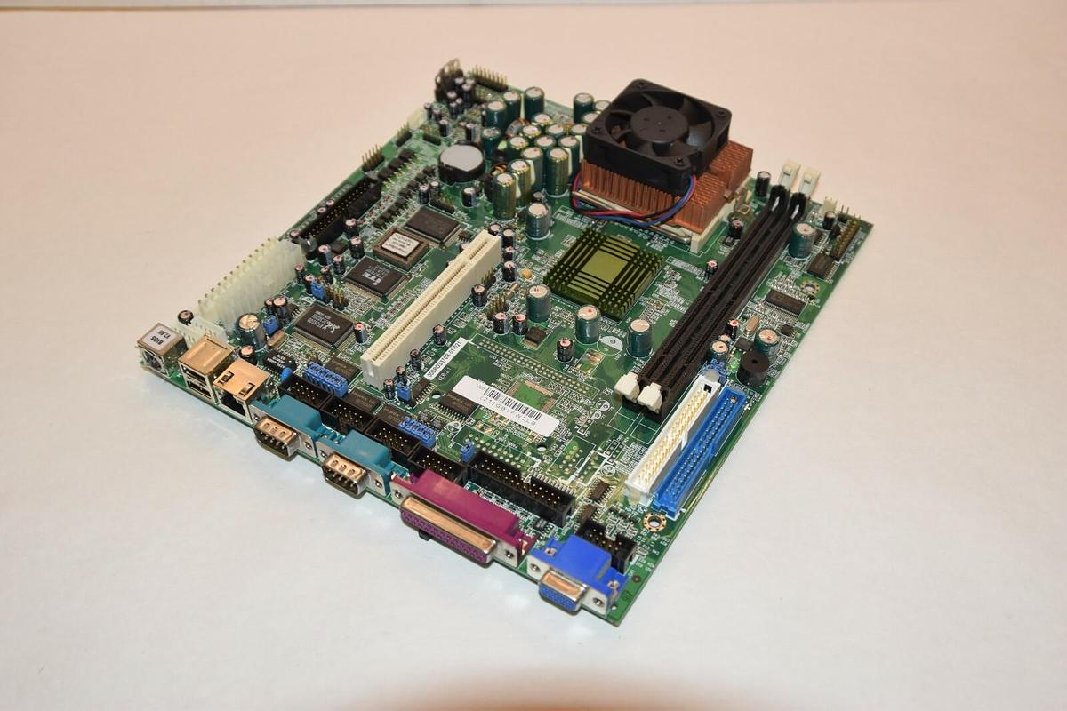 Used ALLEN BRADLEY 006POS370R-01-021 VersaView 1500P Motherboard