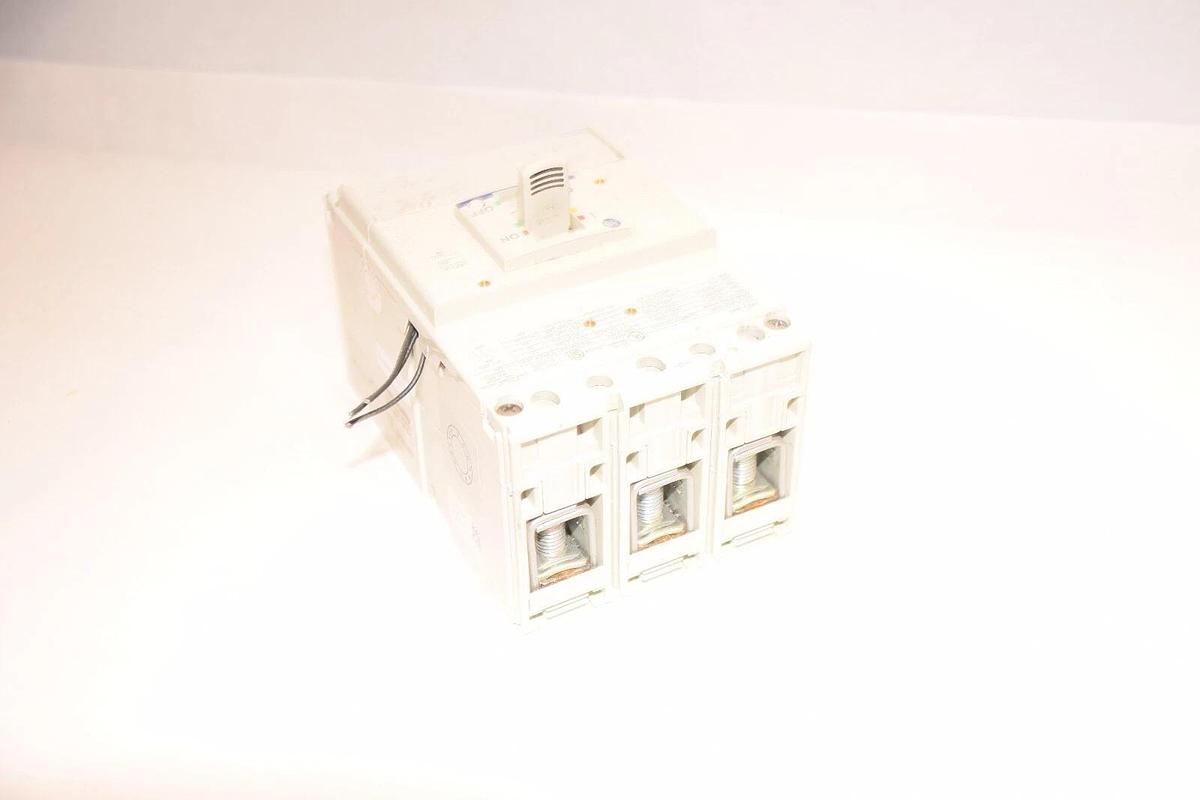 Used ALLEN BRADLEY Circuit Breaker 80A 140G-J6X3 140GJ6X3 Type HACR 3 Pole 80 Amp