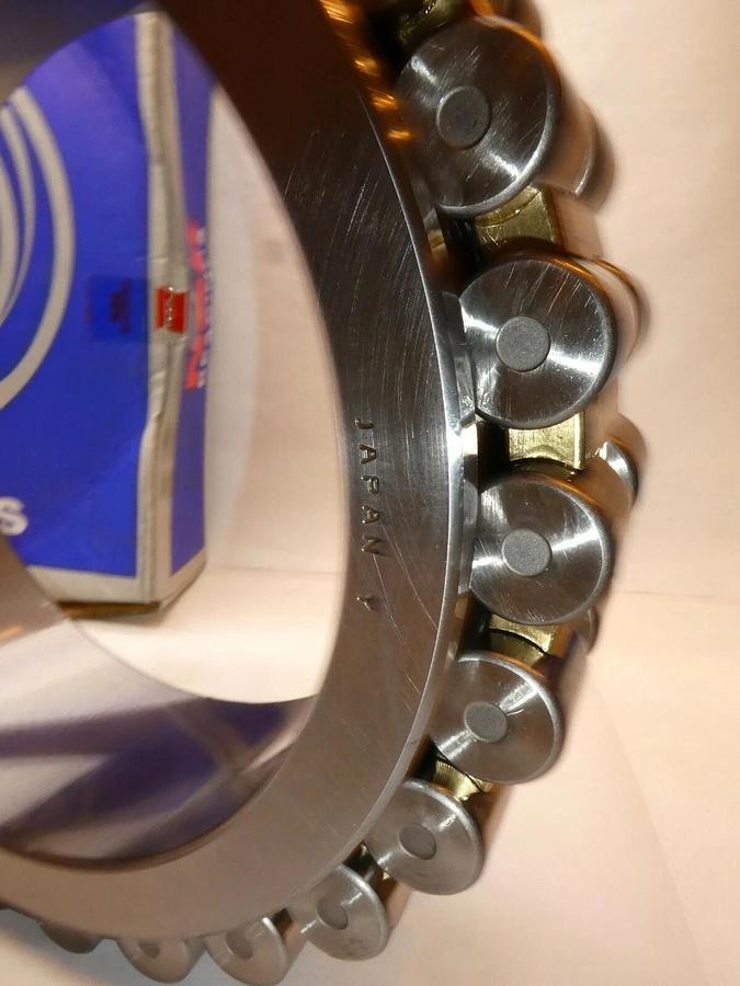 (New) NSK BEARING NN3040KR P4 Race NN3040MBKRE44CC1P4 NN3040MBKRE44CC1P4