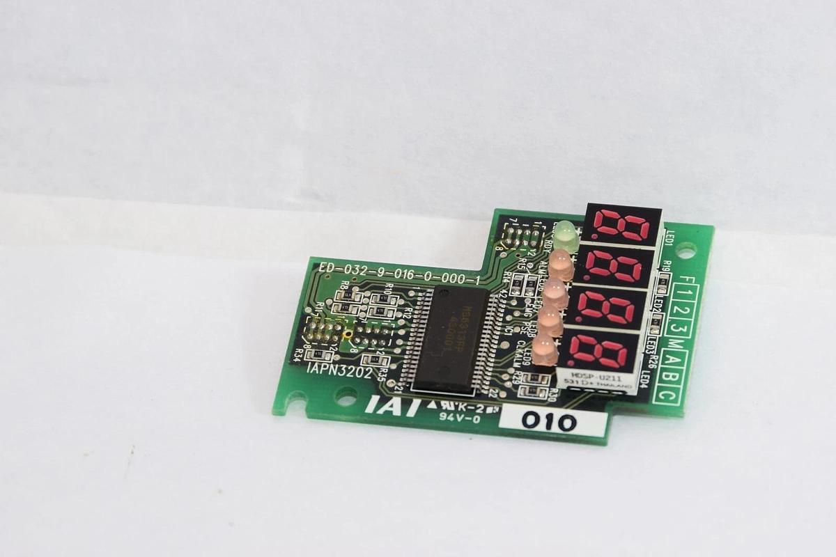 Used IAI IAPN3202 ED-032-9-016-0-000-1 4-Digit Circuit Board