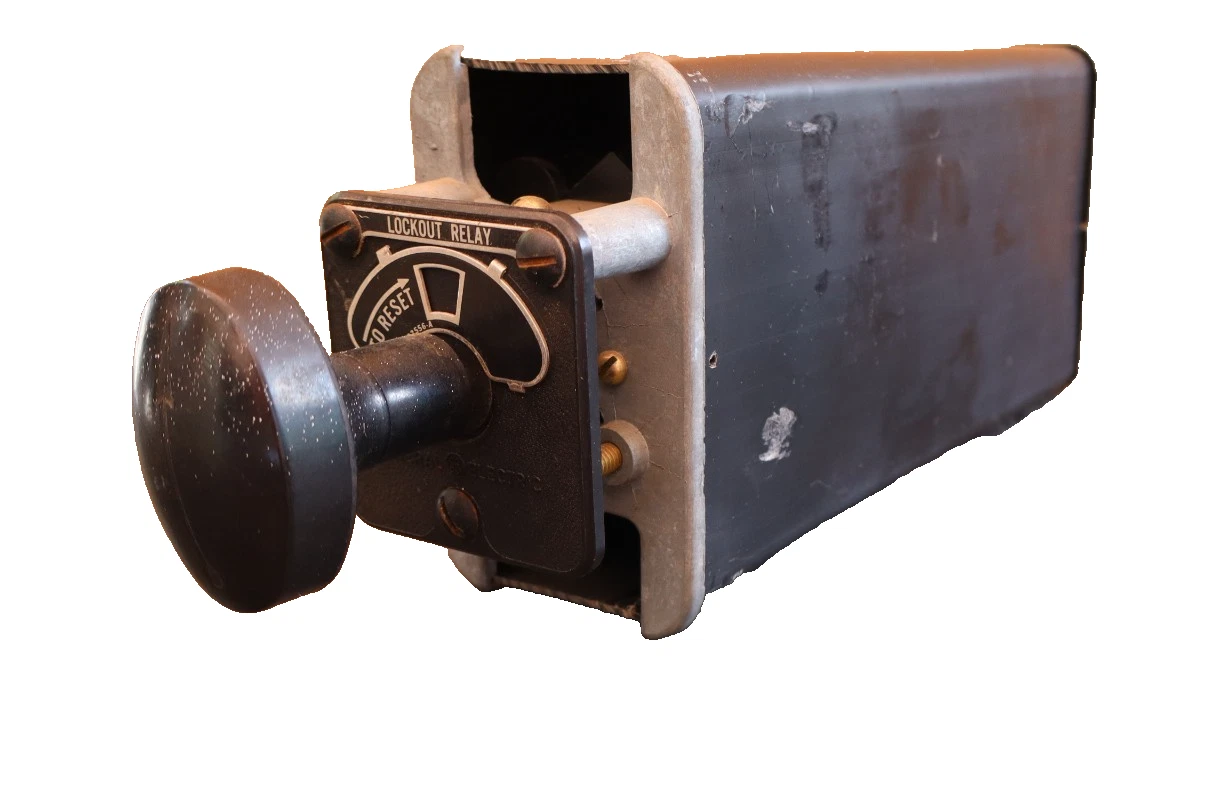 GE General Electric Lockout Auxiliary Relay 12HEA61A303X2 230V (NOS)