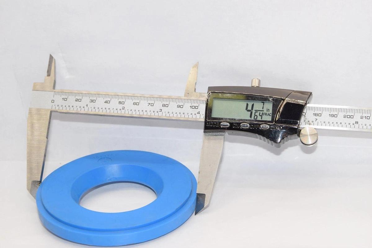 16T377 2" SANTOPRENE Seat for Diaphragm Pump for Graco? (NEW)